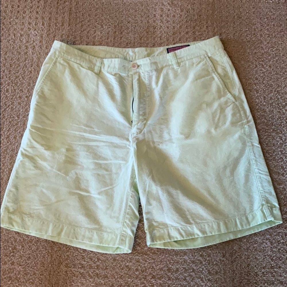 Vineyard Vines shorts